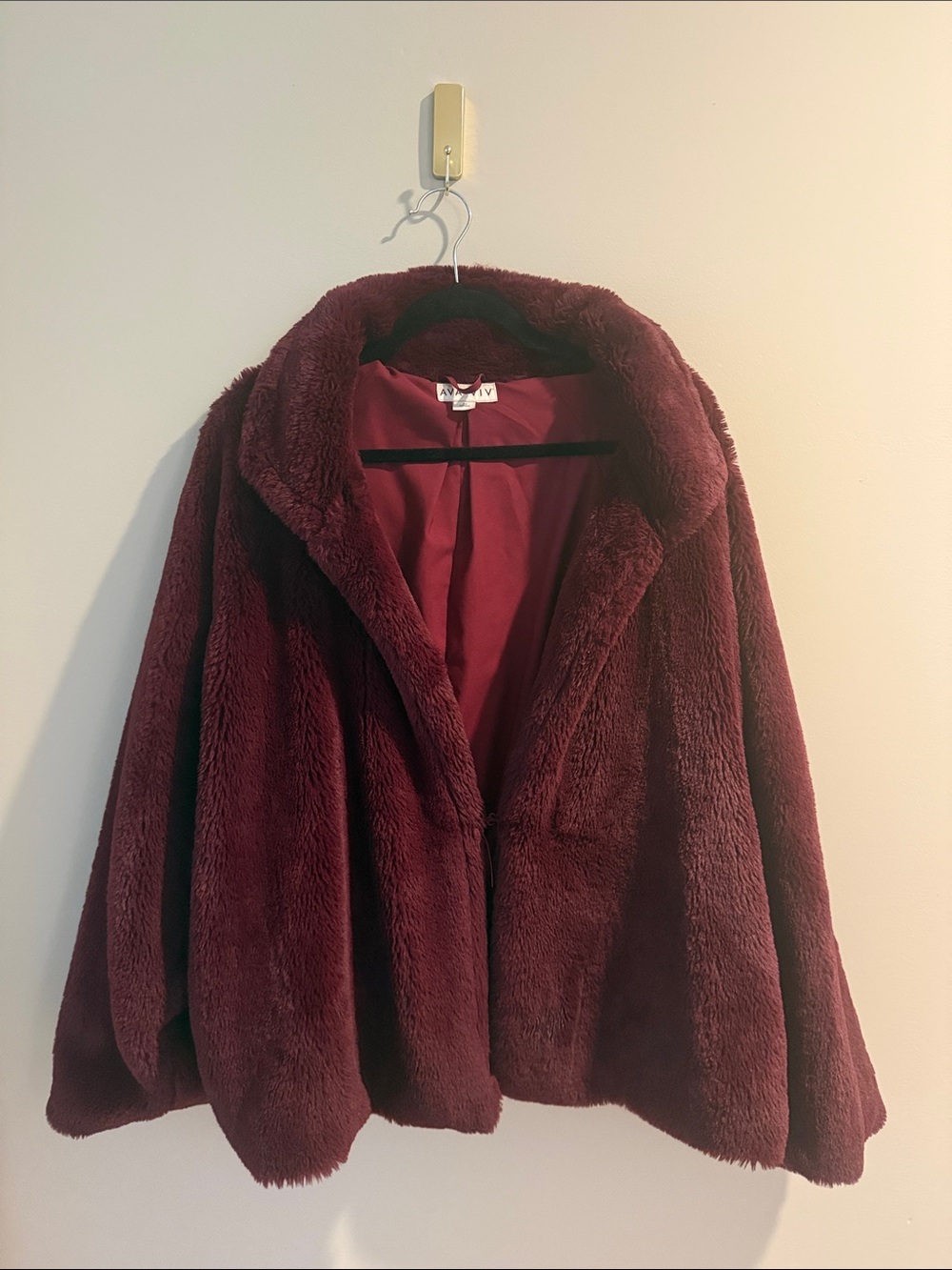 Ava & Viv Plush Faux Fur Jacket in Burgundy